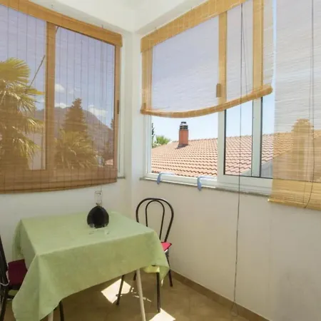 Double With Private Balcony * Brist