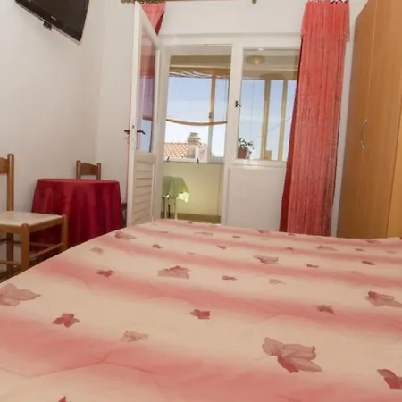 Double With Private Balcony * Brist