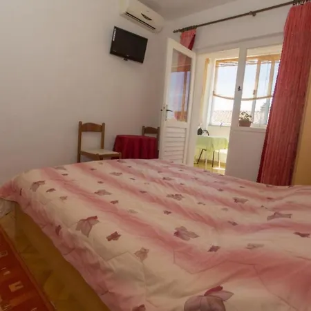 Apartment Double With Private Balcony Brist